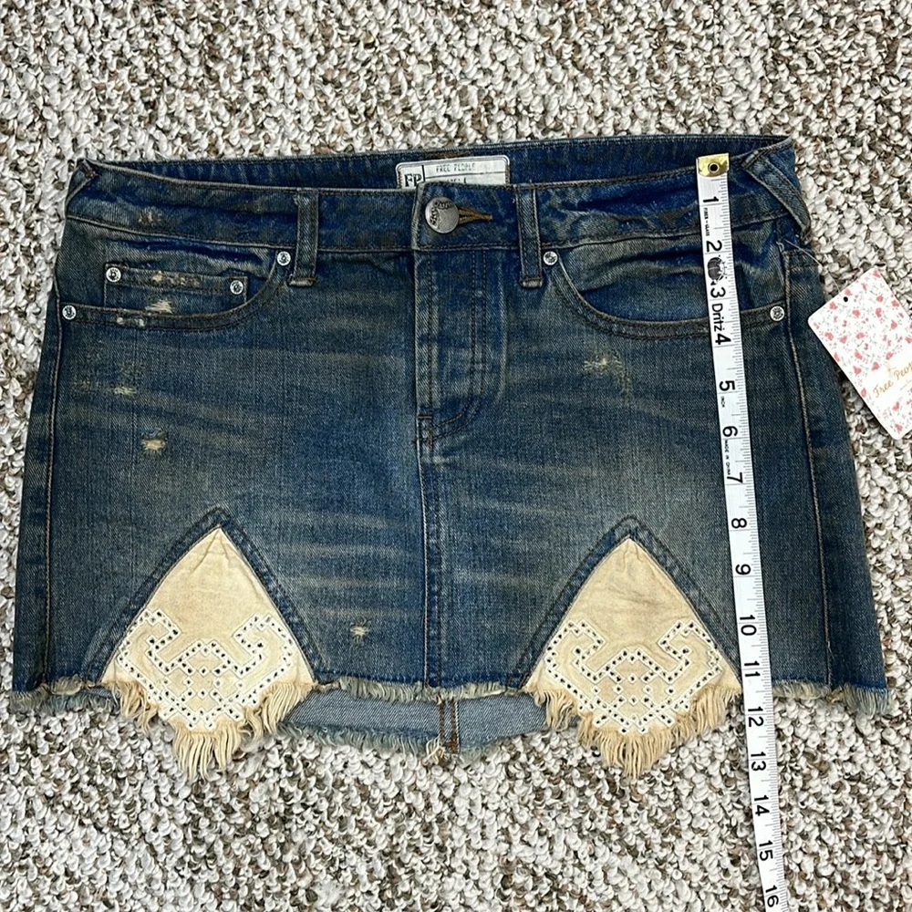 FREE PEOPLE TIRE SWING Handkerchief Hem Jean Mini Skirt Rugged SZ 4 NWT - Picture 14 of 16